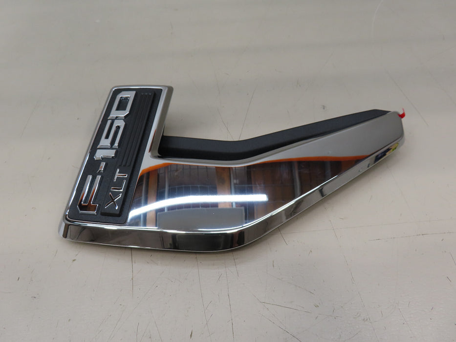 2021-2023 FORD F150 F-150 XLT LEFT DRIVER FENDER VENT NAMEPLATE OEM