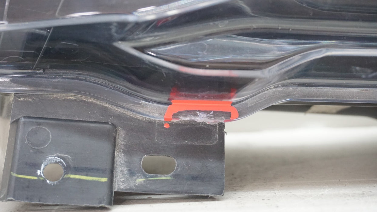 2017-2023 TELSA MODEL 3 FRONT RIGHT PASSENGER FOG LIGHT OEM 17 18 19 20 21 22 23