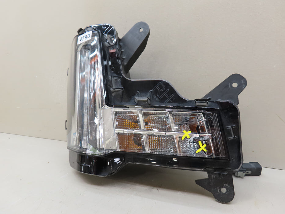 2015-2020 CADILLAC ESCALADE FRONT RIGHT PASSENGER SIDE FOG LIGHT LED OEM