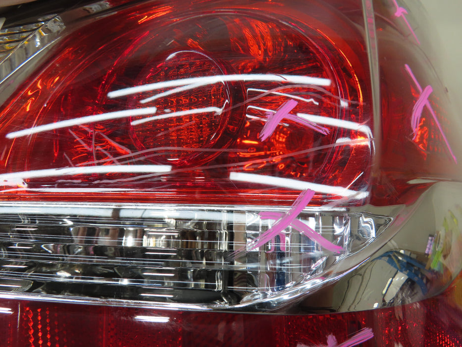 2013-2015 NISSAN ALTIMA REAR PASSENGER SIDE TAIL LIGHT OEM
