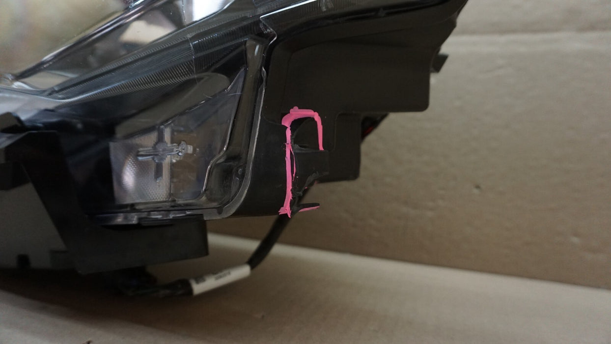 2017-2020 NISSAN ROGUE LH LEFT DRIVER SIDE HEDLIGHT HALOGEN OEM 17 18 19 20