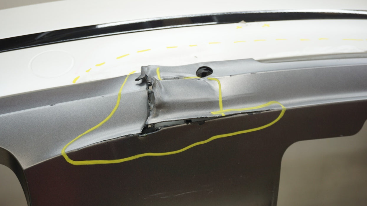 2017-2020 BENTLEY BENTAYGA REAR BUMPER COVER OEM 36A807301 17 18 19 20
