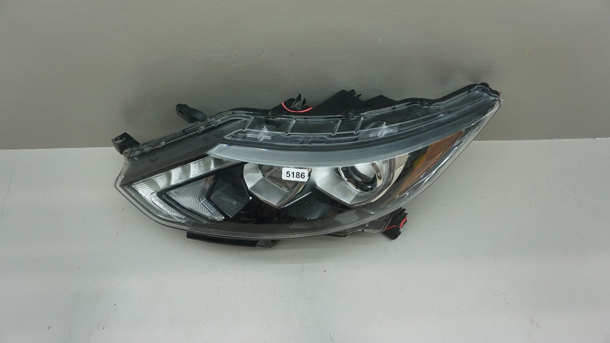 2017-2019 NISSAN ROGUE SPORT FRONT LEFT DRIVER SIDE HEADLIGHT HALOGEN OEM