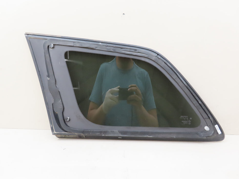 2016-2019 JEEP GRAND CHEROKEE REAR RIGHT PASSENGER QUARTER GLASS  OEM