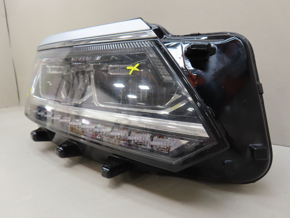 2020-2022 VOLKSWAGEN PASSAT FRONT RIGHT PASSENGER SIDE HEADLIGHT OEM
