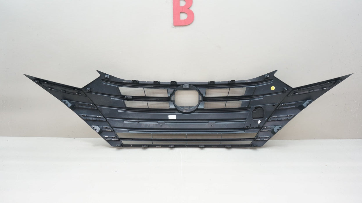2023-2025 NISSAN VERSA FRONT RADIATOR GRILLE GRILL 62070 6EM0A OEM