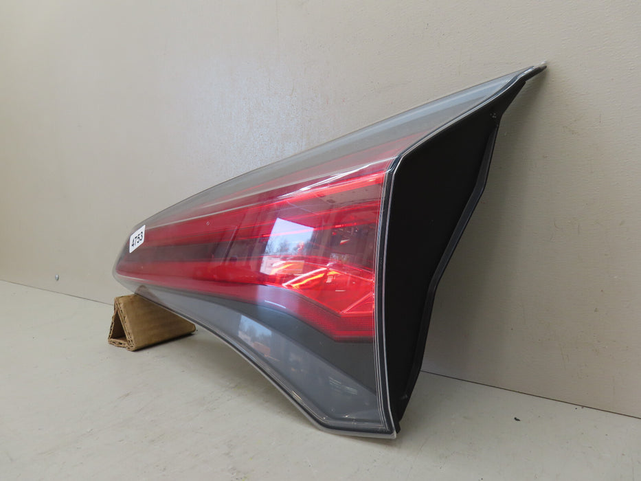 2016 2017 2018 TOYOTA RAV4 REAR RIGHT PASENGER INNER TAIL LIGHT OEM