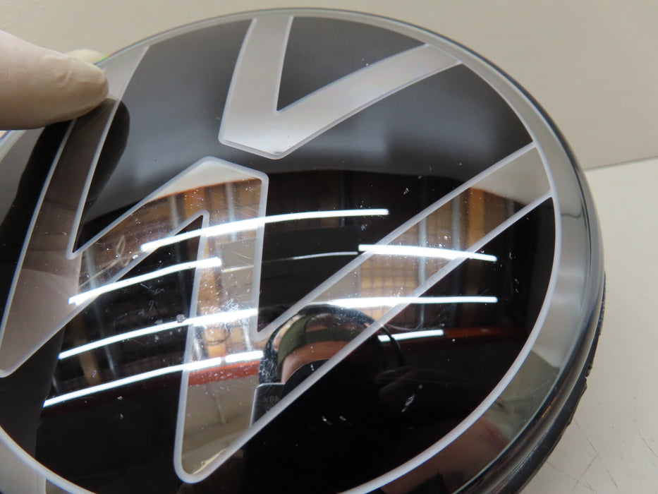 2024 VOLKSWAGEN ATLAS/ATLAS CROSS SPORT FRONT GRILLE EMBLEM OEM 3CN.853.600.D