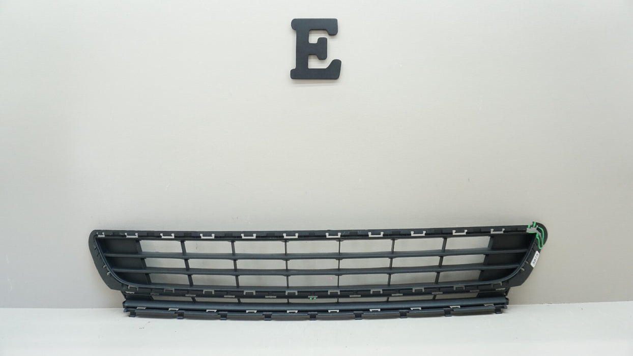 2015-2017 VOLKSWAGEN GOLF FRONT LOWER BUMPER COVER GRILLE GRILL OEM 5GM853677