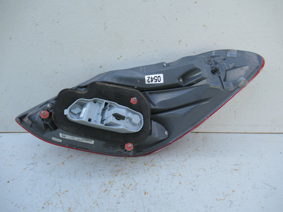 2015 2016 2017 2018 MERCEDES BENZ C CLASS W205 LED TAIL LIGHT LAMP OEM