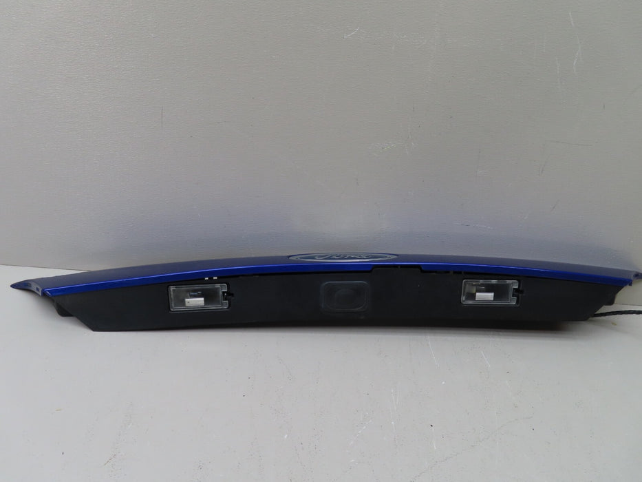 2014-2019 FORD FIESTA REAR TRUNK LID MOLDING TRIM PANEL LICENSE LIGHT OEM