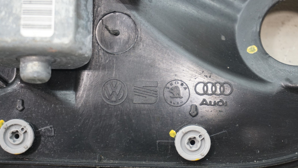 2017-2020 BENTLEY BENTAYGA FRONT LEFT DOOR LOCK SOFT CLOSE ACTUATOR MOTOR OEM