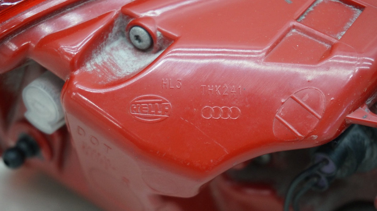 2013-2016 AUDI A4 S4 REAR RIGHT PASSENGER SIDE OUTER TAIL LIGHT OEM 01091603