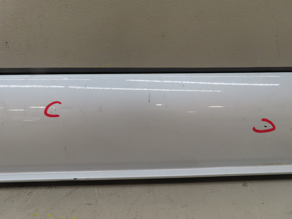 2018-2021 BUICK ENCLAVE RIGHT PASSENGER SIDE SKIRT ROCKER PANEL OEM