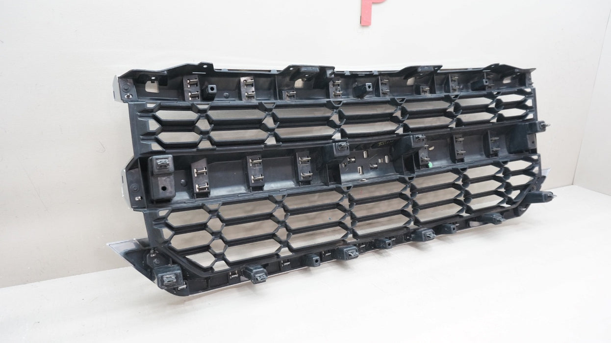 2016-2018 CHEVROLET SILVERADO 1500 FRONT BUMPER RADIATOR GRILLE OEM 2338604