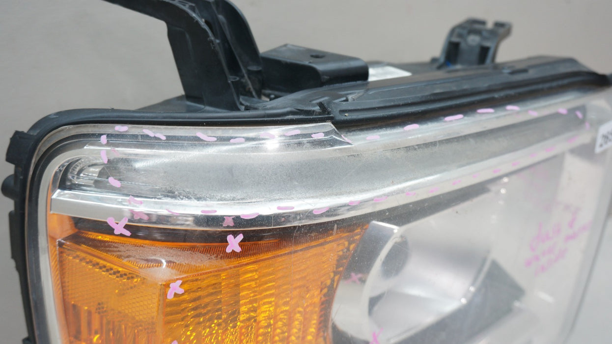 2014-2019 GMC SIERRA 1500 2500 3500 RIGHT SIDE HALOGEN HEADLIGHT OEM 23268191