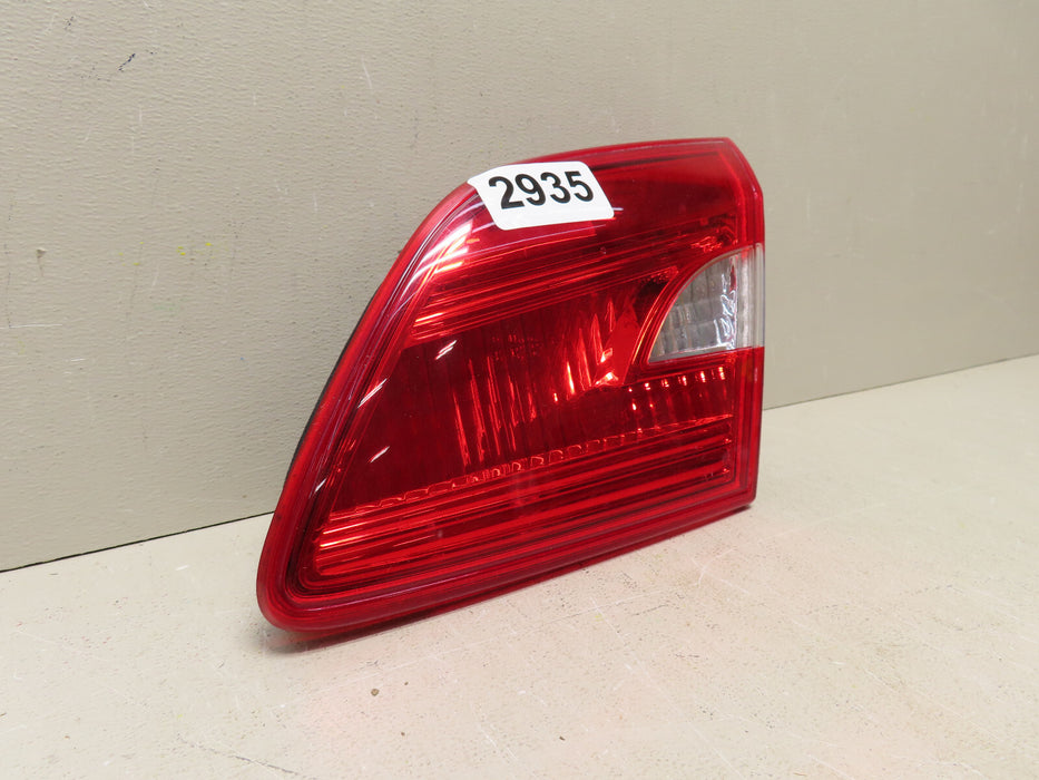 2013-2015 Nissan Sentra Passenger Right Side Tail Light Taillight Lamp Oem