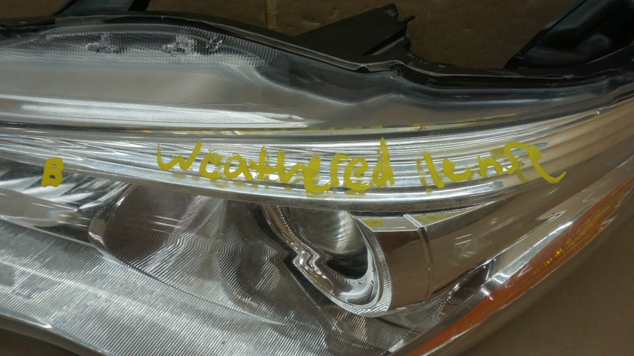 2015-2017 TOYOTA CAMRY FRONT LEFT DRIVERS SIDE HALOGEN HEADLIGHT OEM 15 16 17