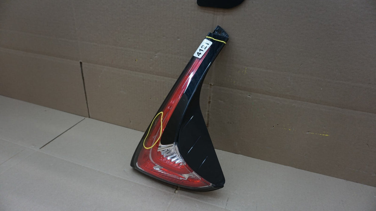 2015-2018 NISSAN MURANO RIGHT PASSENGER SIDE INNER TAIL LIGHT OEM 15 16 17 18