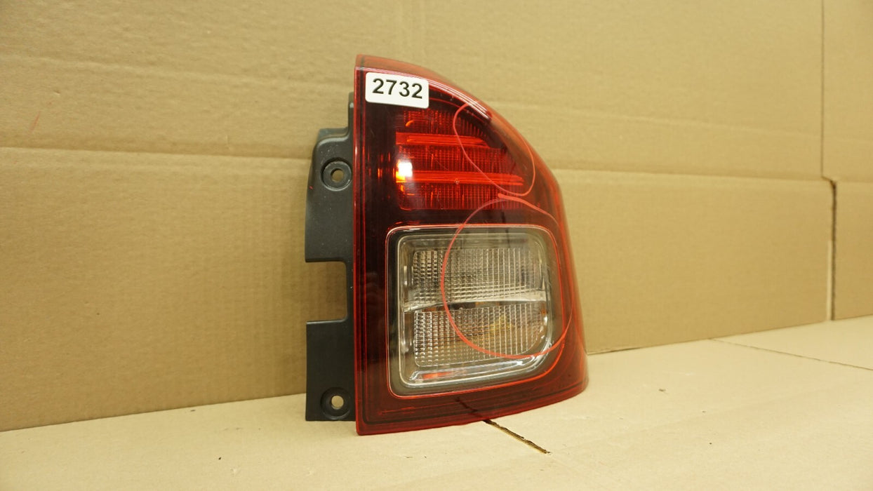 2014 2015 2016 2017 JEEP COMPASS REAR RIGHT PASSENGER SIDE TAIL LIGHT OEM