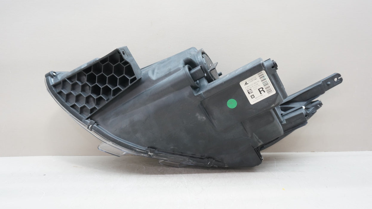 2016-2019 CHEVROLET VOLT FRONT RIGHT SIDE HALOGEN HEADLIGHT OEM 84127386