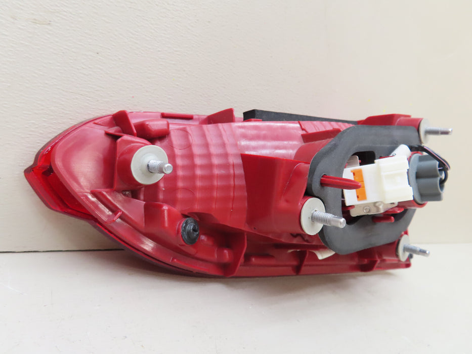 2021-2023 HYUNDAI SANTA FE REAR LEFT DRIVER TAIL LIGHT INNER LED OEM 92403-S2500