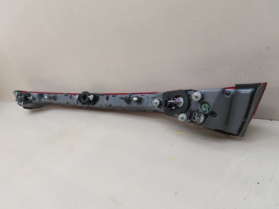 2021-2023 HYUNDAI ELANTRA TAIL LIGHT BRAKE LAMP PANEL OEM 92409AA020