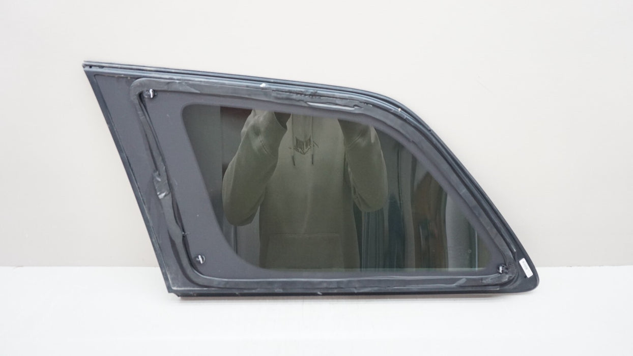 2017-2021 JEEP GRAND CHEROKEE REAR RIGHT QUARTER WINDOW 68259510AB OEM