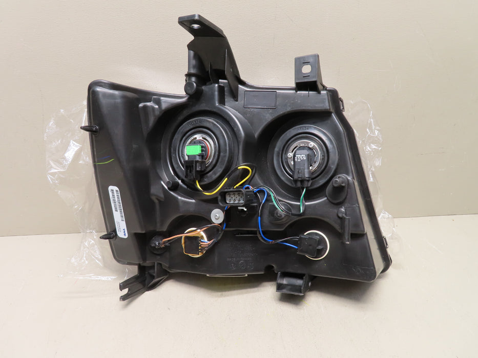 2007-2014 CHEVROLET TAHOE/SUBURBAN LEFT DRIVER HEADLIGHT LAMP HALOGEN