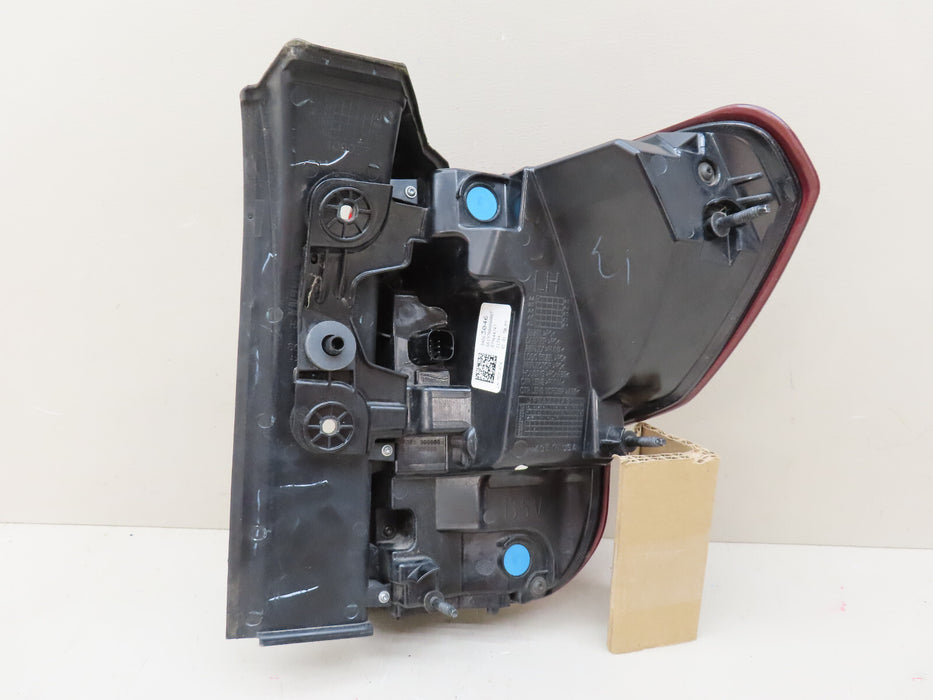 2020-2023 GMC ACADIA REAR LEFT DRIVER SIDE TAIL LIGHT OUTER OEM 84863046