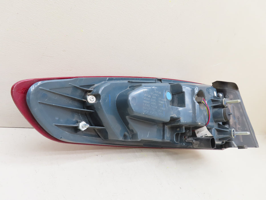 2017-2020 FORD FUSION REAR RIGHT PASSENGER OUTER TAIL LIGHT OEM HS73-13404-AD