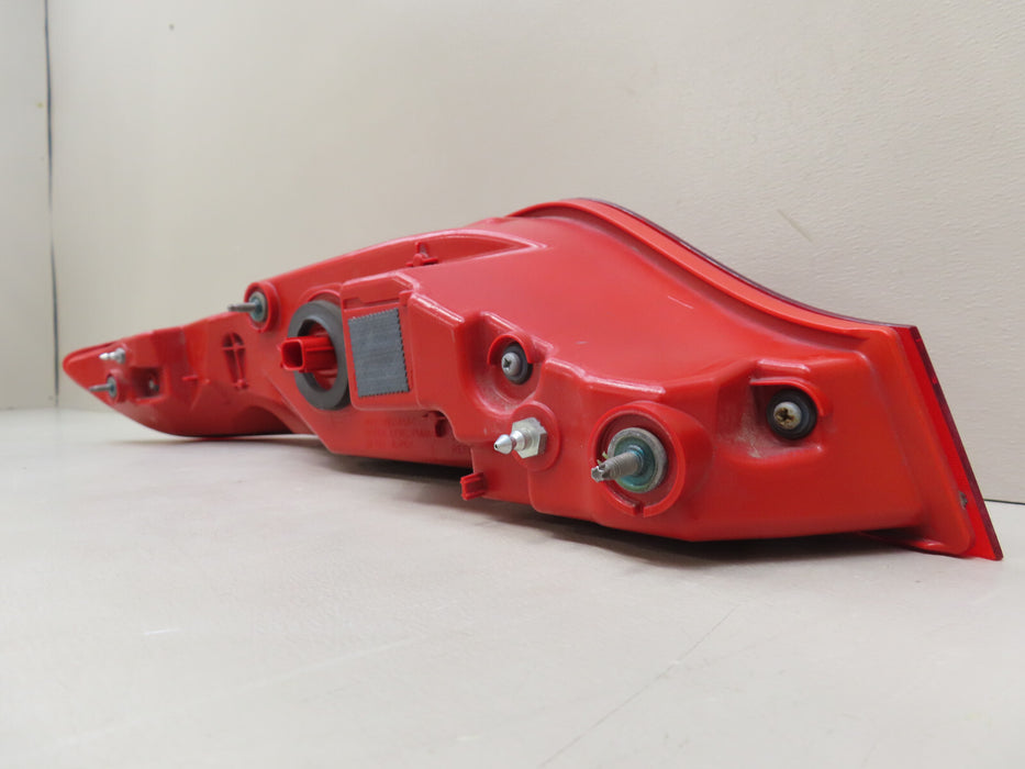 2015-2019 LINCOLN MKC REAR RIGHT PASSENGER SIDE TAIL LIGHT OEM