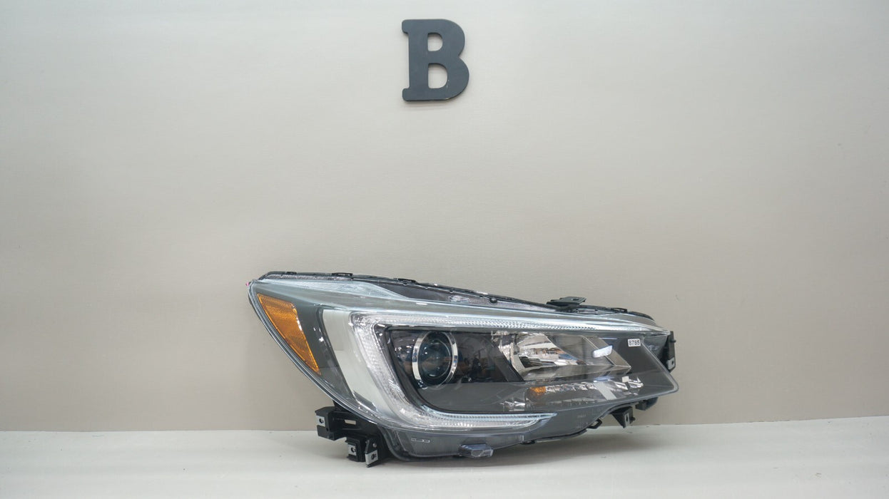 2018-2019 SUBARU LEGACY OUTBACK FRONT RIGHT PASSENGER SIDE HEADLIGHT OEM