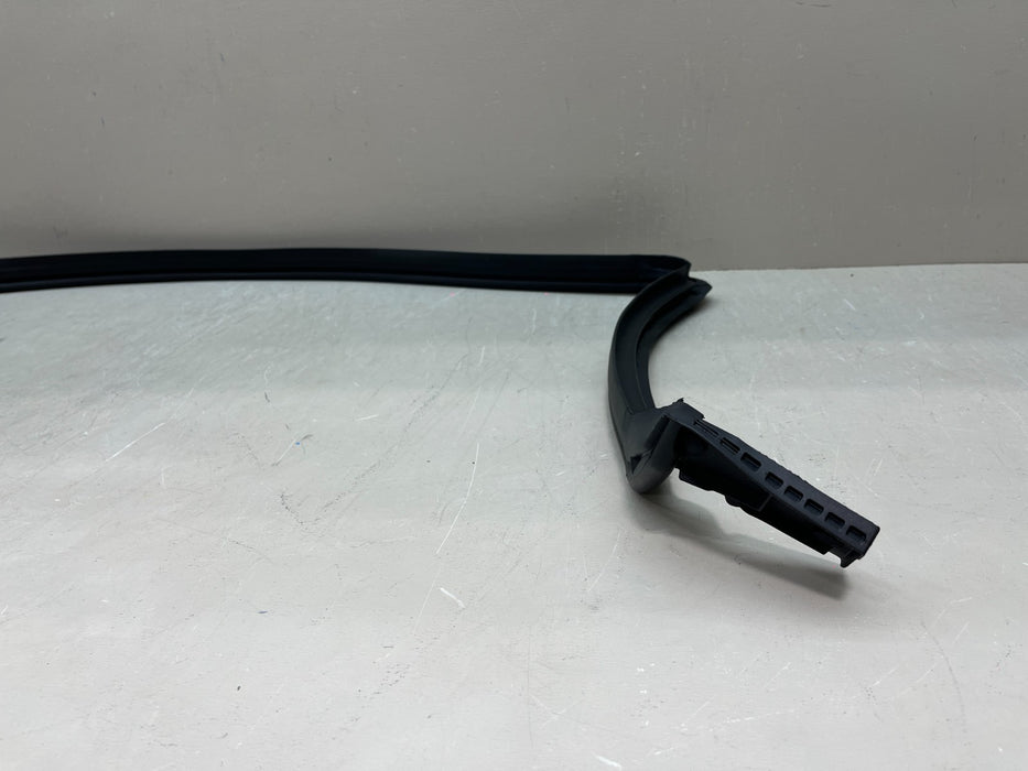 2018-2026 JEEP WRANGLER SWING GATE TO BODY WEATHERSTRIP 68271740AH OEM