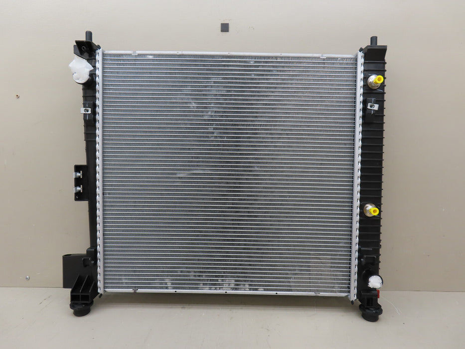 2017-2023 CADILLAC XT5/GMC ACADIA/CHEVROLET BLAZER ENGINE COOLANT RADIATOR OEM