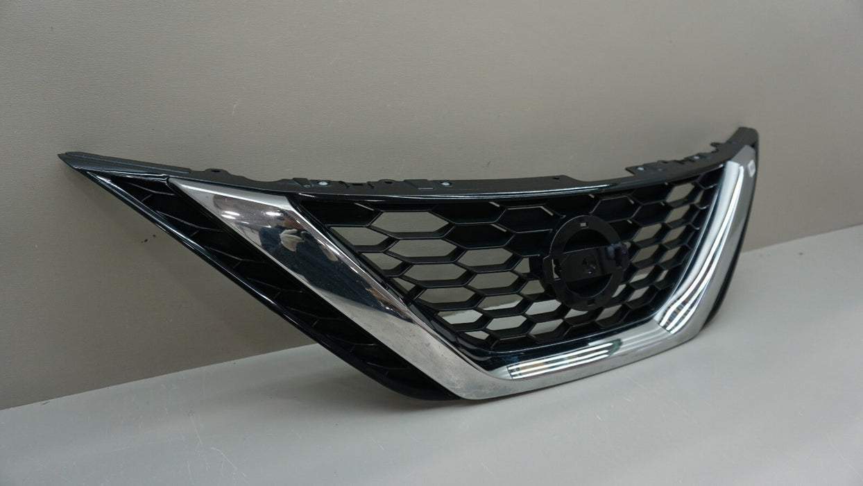 2016-2018 NISSAN SENTRA FRONT UPPER GRILLE 62310 3YU0A OEM 16 17 18