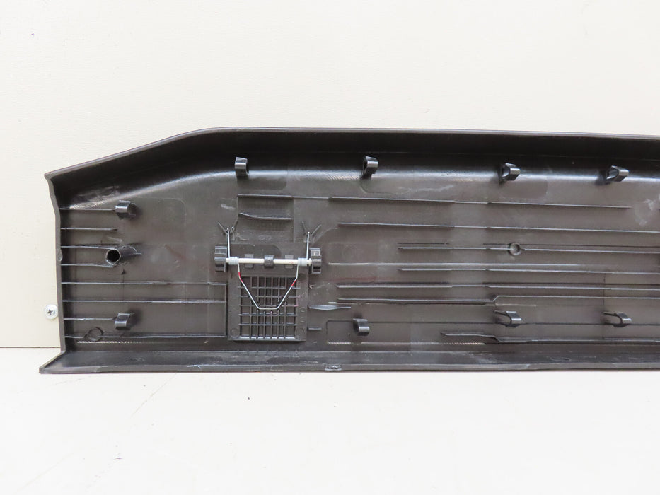 2021-204 FORD F150 F-150 TREMOR REAER UPPER CENTER TAILGATE MOLDING COVER OEM