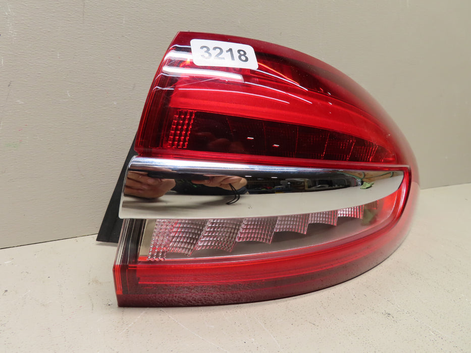 2017- 2020 FORD FUSION REAR RIGHT PASSENGER OUTER SIDE TAIL LIGHT LED OEM