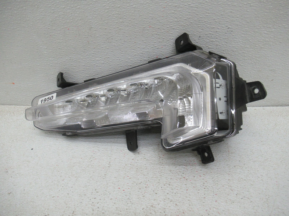 2016-2018 CHEVROLET MALIBU FRONT LEFT DRIVER SIDE FOG LIGHT LAMP LENS LED OEM