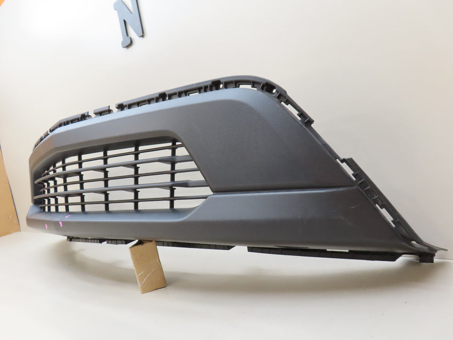 2022 2023 CHEVROLET TRAVERSE FRONT LOWER GRILL GRILLE OEM 84426581