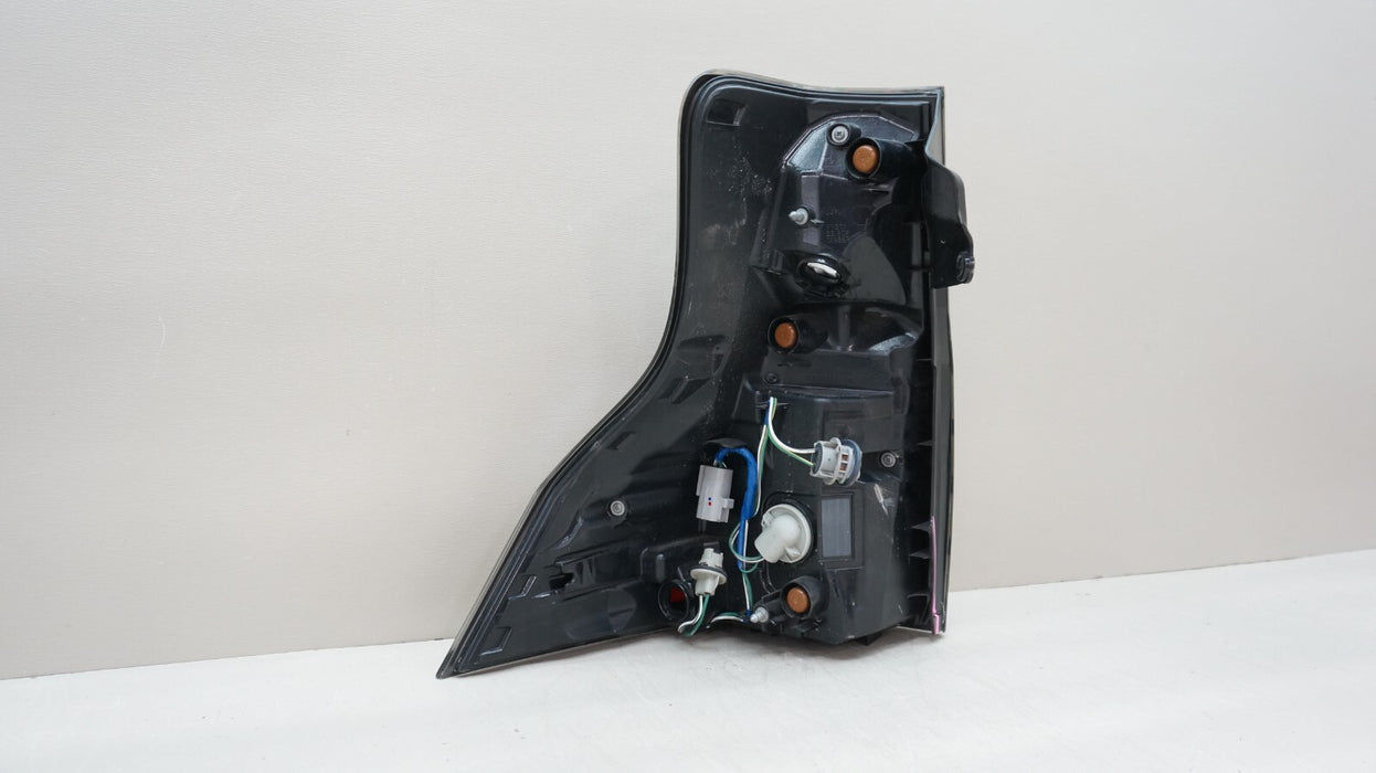 2014-2023 LEXUS GX460 REAR RH RIGHT PASSENGER SIDE TAIL LIGHT OEM