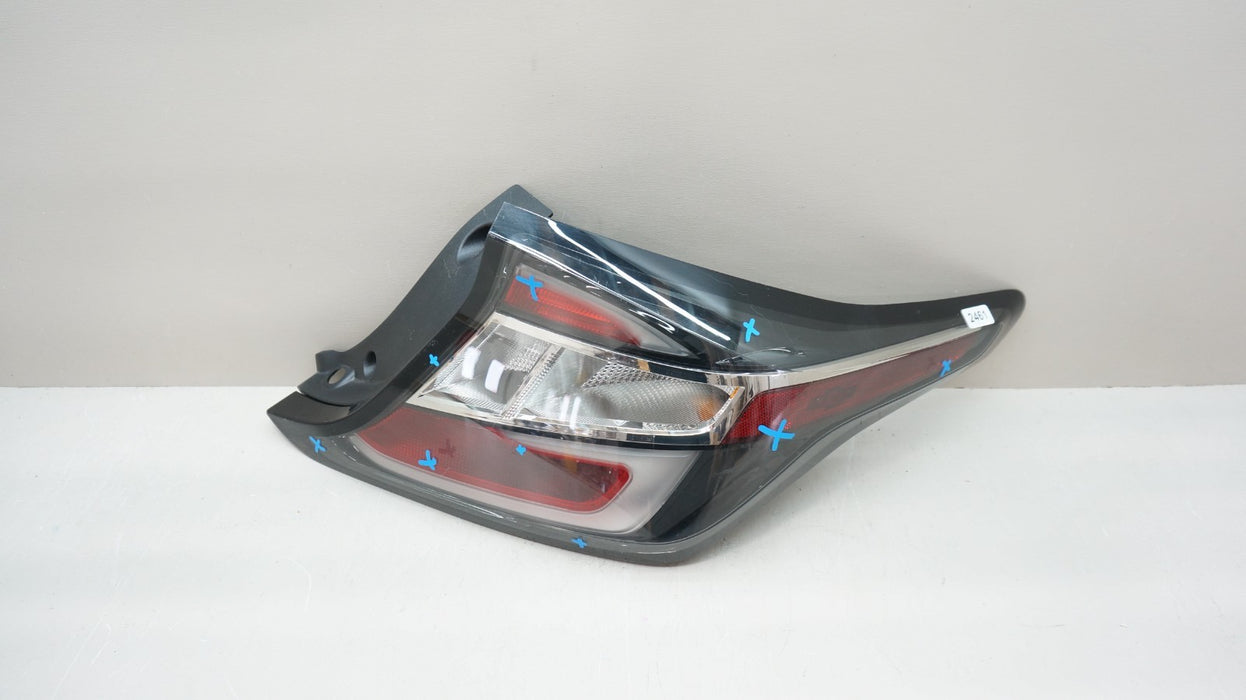 2016-2019 CHEVROLET VOLT REAR RIGHT PASSENGER SIDE TAIL LIGHT OEM
