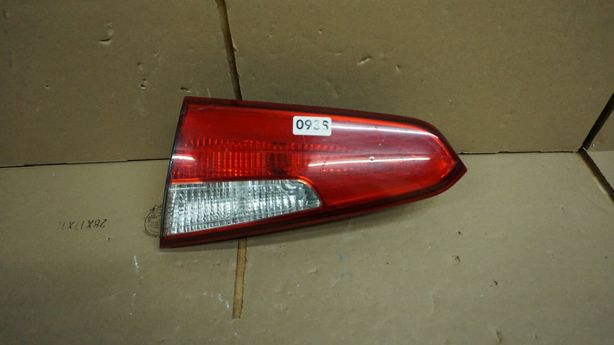 2014-2016 KIA FORTE REAR RIGHT PASSENGER SIDE INNER TAIL LIGHT HALOGEN LAMP OEM