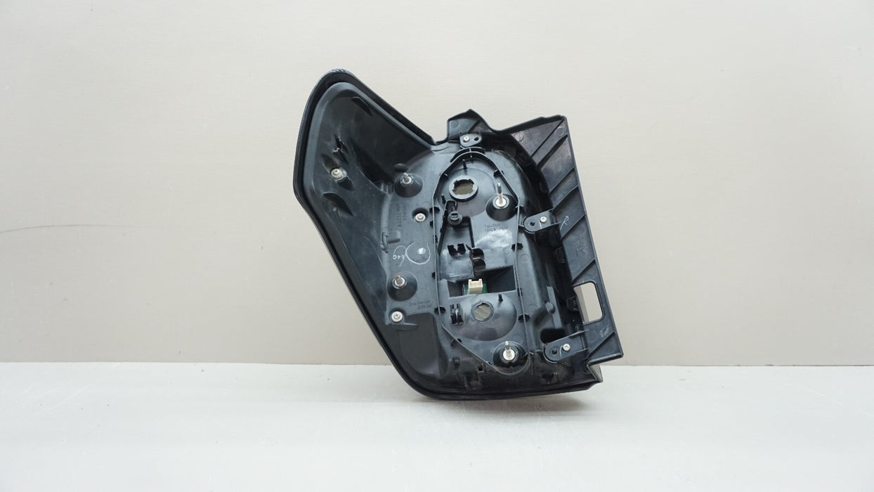 2014-2020 TOYOTA 4RUNNER FRONT RIGHT PASSENGER SIDE TAIL LIGHT OEM