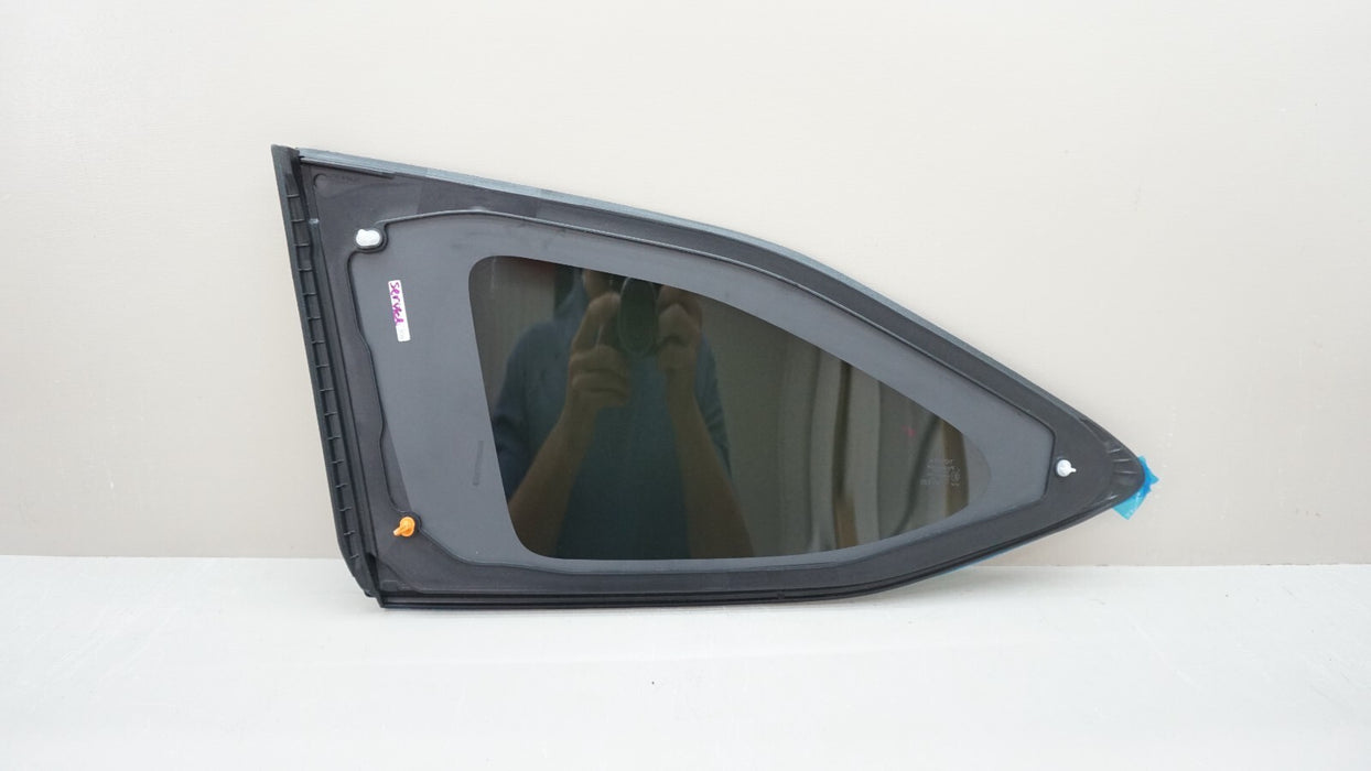 2020-2025 TOYOTA HIGHLANDER REAR RIGHT PASSENGER SIDE QUARTER WINDOW GLASS OEM