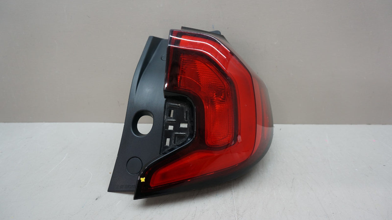 2018-2021 GMC TERRAIN RH RIGHT REAR TAIL LIGHT 84379498 OEM