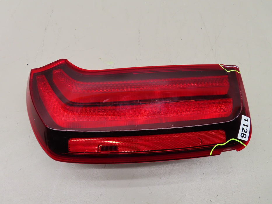 2020-2021 KIA TELLURIDE REAR LEFT DRIVER SIDE TAIL LIGHT LED STOP LAMP OEM