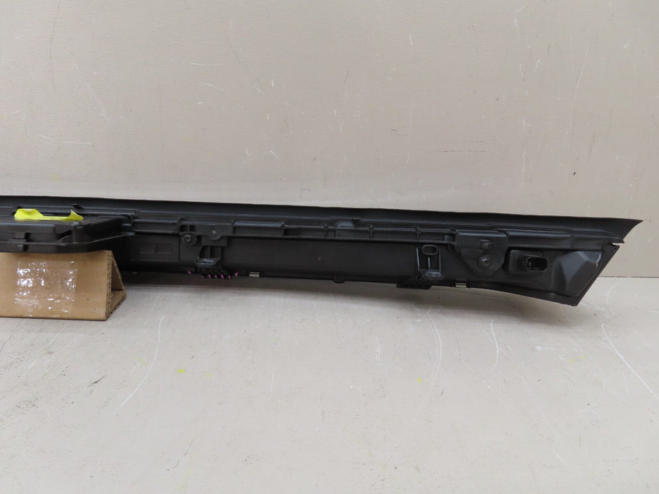 2022 2023 MERCEDES-BENZ EQS 580 FRONT CENTER LIGH BAR LED OEM