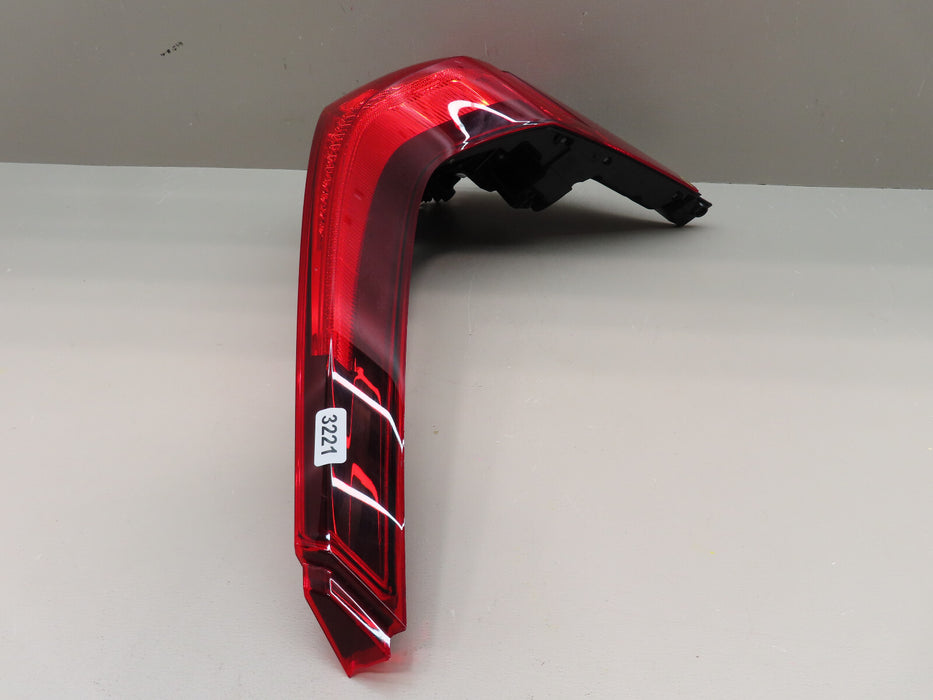 2018-2022 VOLVO XC60 REAR LEFT DRIVER SIDE TAIL LIGHT OEM 31655358