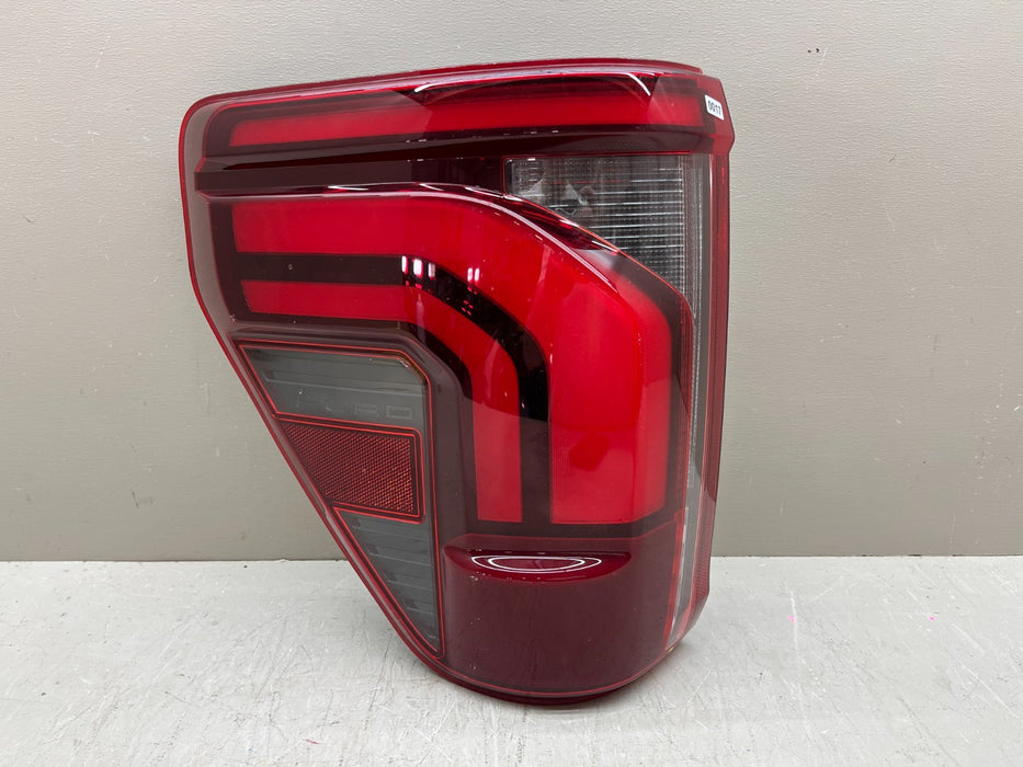 2024-2025 FORD F-150 LH DRIVER LED TAIL LIGHT W/BLIND SPOT RL34-13B505-C/E OEM